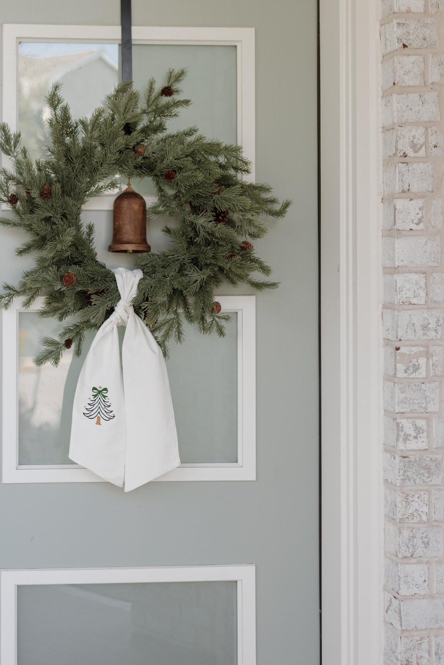 The Holiday Wreath Sash - Woodland & Coastal Christmas Tree