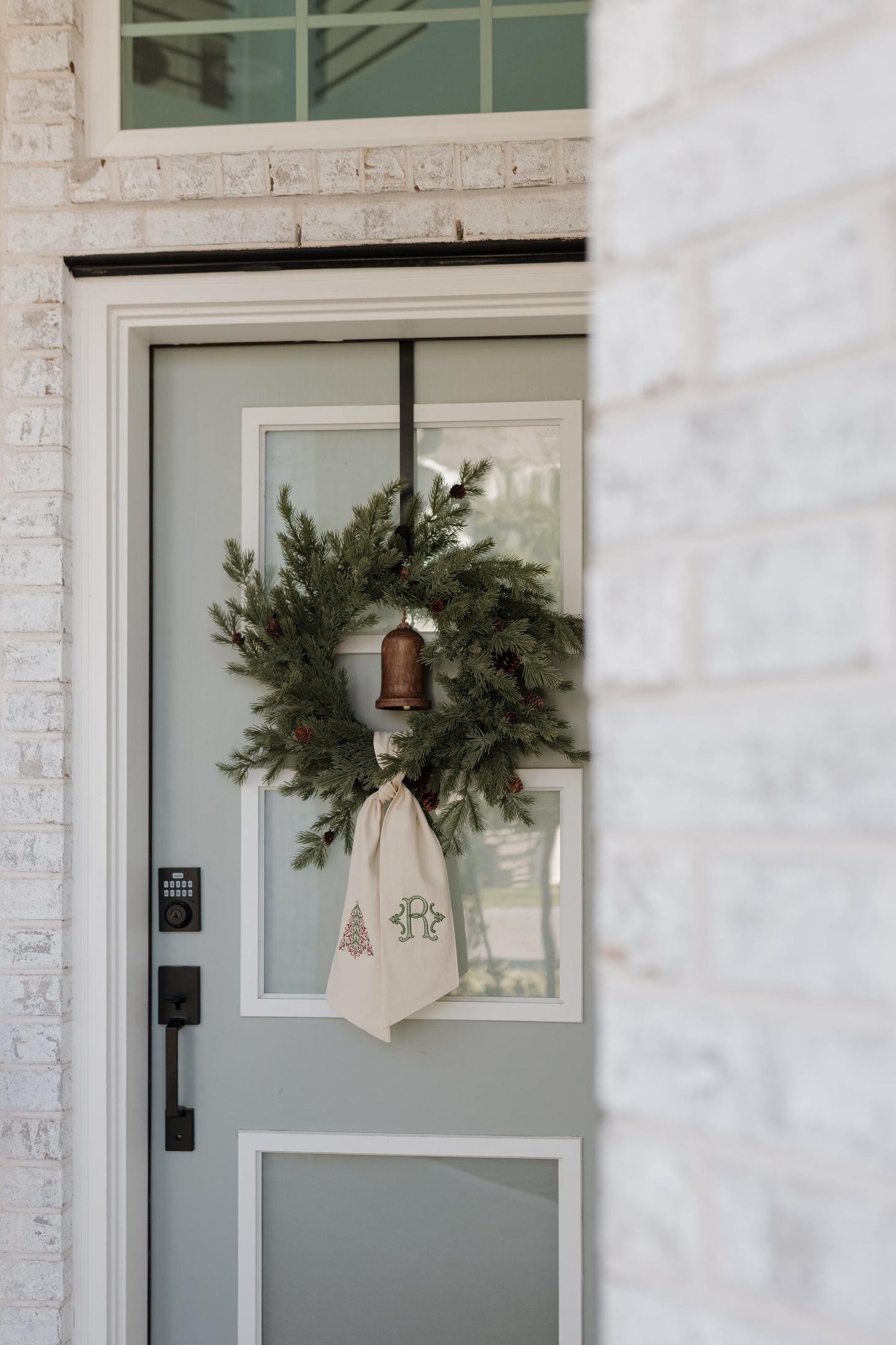The Holiday Wreath Sash - Traditional Tree