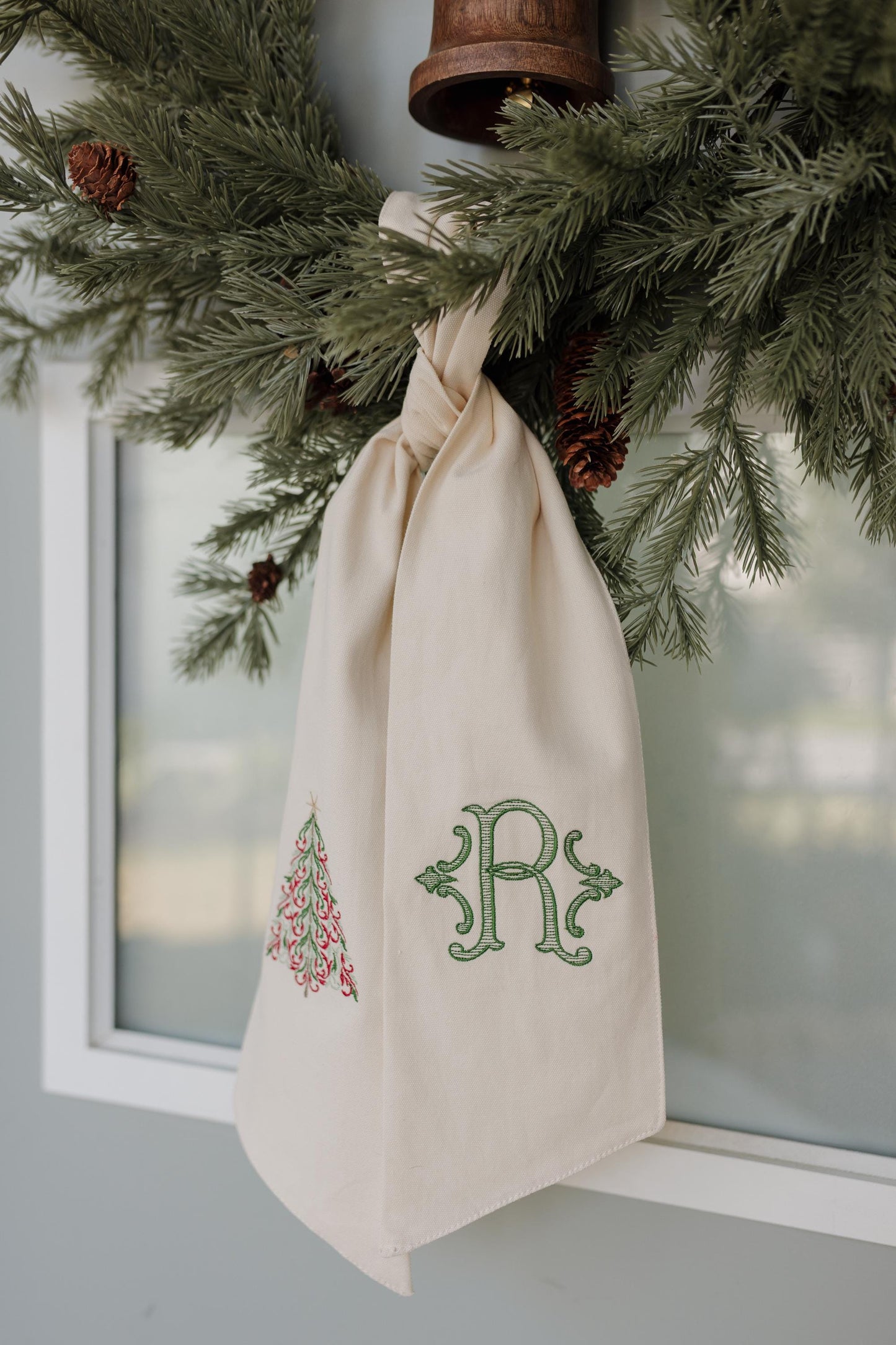 The Holiday Wreath Sash - Traditional Tree