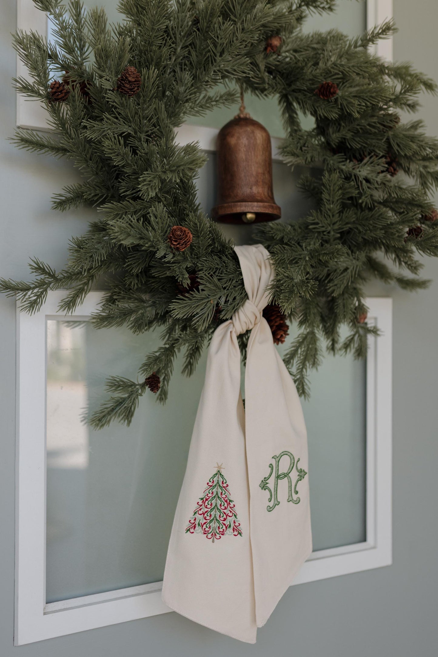 The Holiday Wreath Sash - Traditional Tree