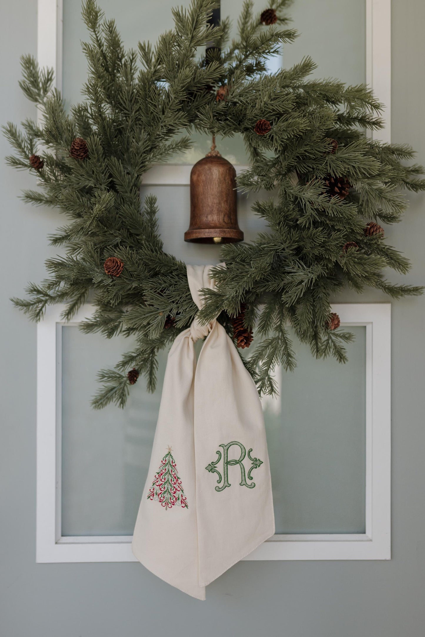The Holiday Wreath Sash - Traditional Tree