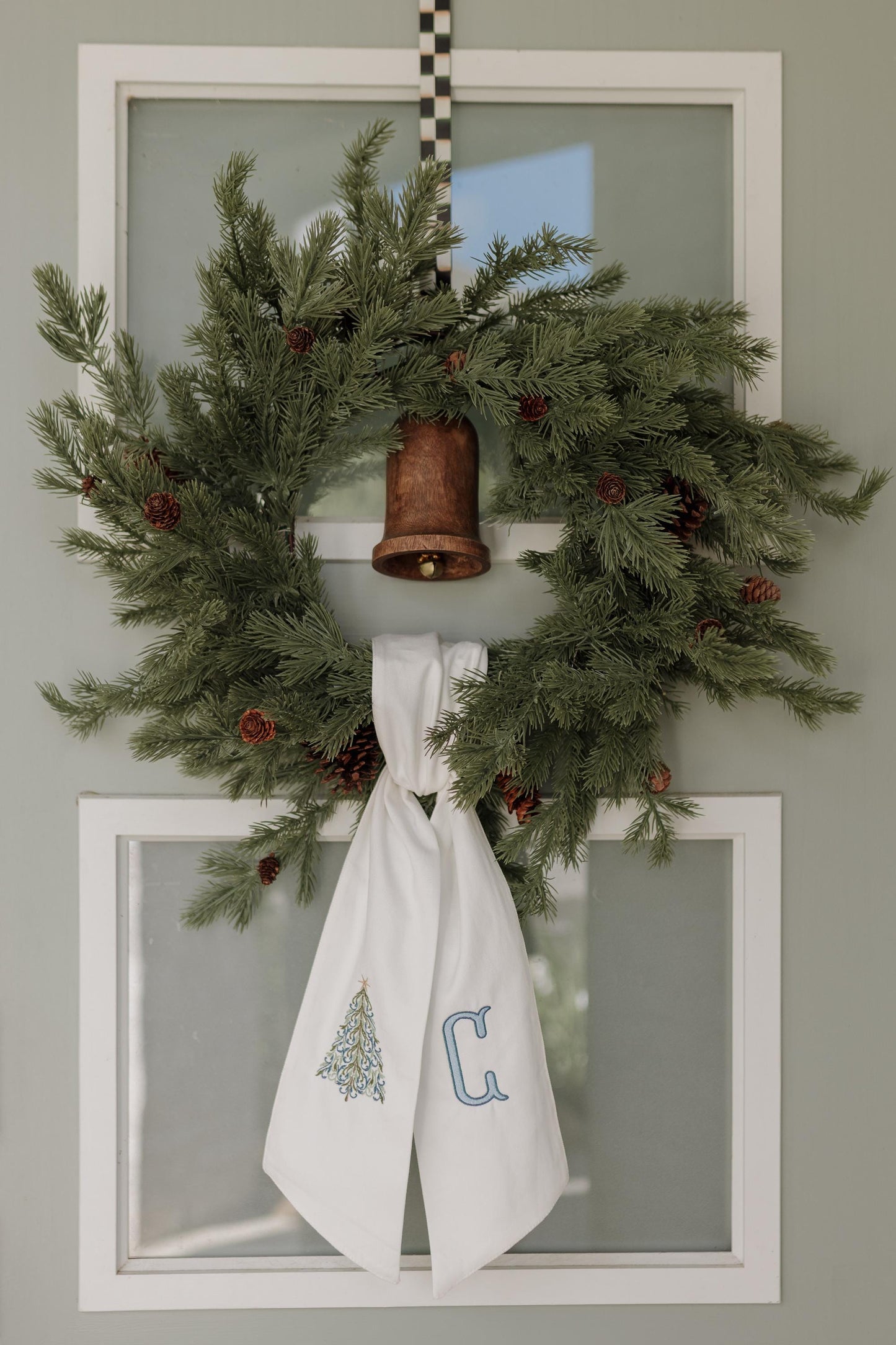 The Holiday Wreath Sash - Traditional Tree