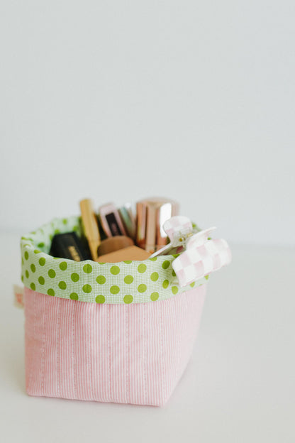 The Heirloom Collection - Petite Vanity Bucket